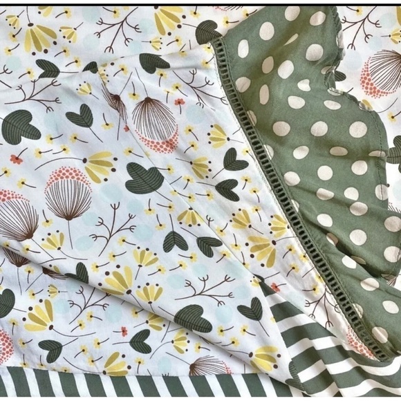 Matilda Jane Sz M Floral Print Ruffled Top Flutter Sleeve Spring Summer Womens - Picture 4 of 9